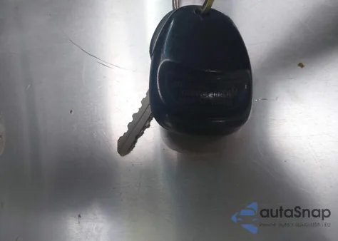 2000 Chevrolet Silverado 1500 Ls from USA, damaged, VIN 2GCEC19TXY1404438